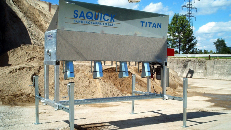 SAQUICK TITAN 2400 – machine de remplissage de sacs de sable pour la protection contre les crues